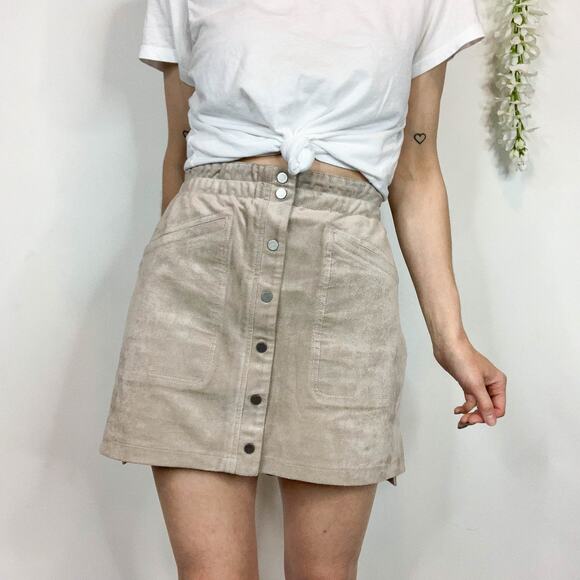 NWT BCBGMAXAZRIA Mora faux suede mini skirt hazelnut cottagecore 2236 - Picture 1 of 9